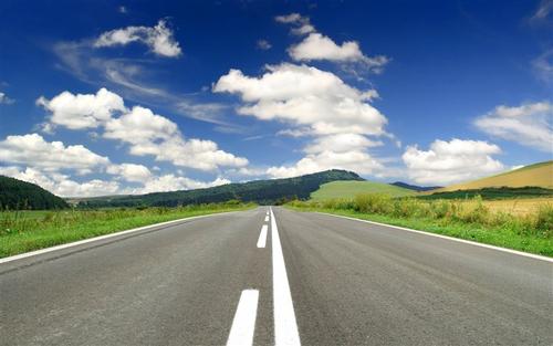 經濟社會發展八方面主要任務(wù)釋放創新(xīn)潛能(néng)，聚焦交通運輸等關鍵領域促進有(yǒu)效投資